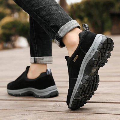 Scarpe ortopediche da outdoor che migliorano l’equilibrio e offrono supporto alla salute della colonna vertebrale e delle articolazioni degli anziani, adatte a donne e uomini.