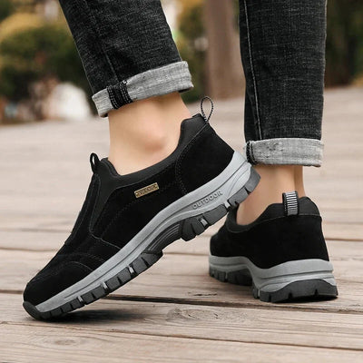 Scarpe ortopediche da outdoor che migliorano l’equilibrio e offrono supporto alla salute della colonna vertebrale e delle articolazioni degli anziani, adatte a donne e uomini.